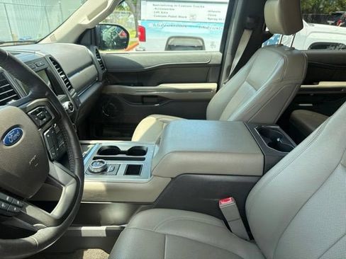 Used 2020 Ford Expedition XLT w/ Equipment Group 202A RWD image 6