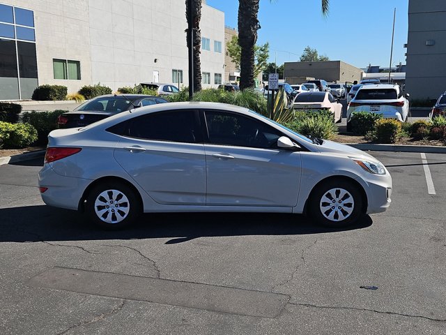 Used 2015 Hyundai Accent GLS w/ Option Group 02 FWD image 4