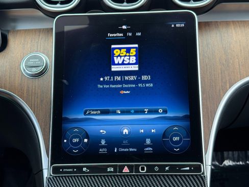 Used 2022 Mercedes-Benz C 300 Sedan w/ Exclusive Trim Package image 24