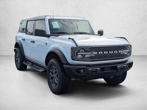 New 2025 Ford Bronco Badlands image 6