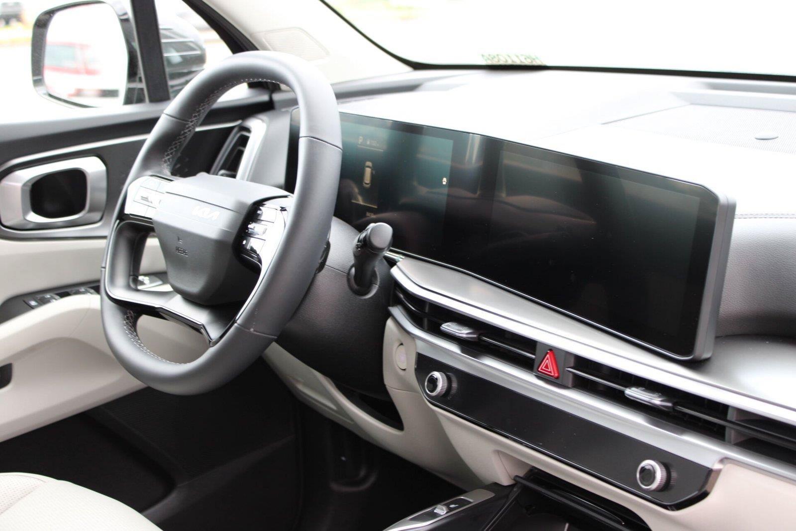 Used 2026 Kia Sorento EX AWD/4WD image 11
