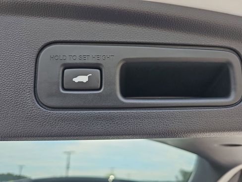 Used 2023 Acura MDX SH-AWD w/ Advance Package image 19