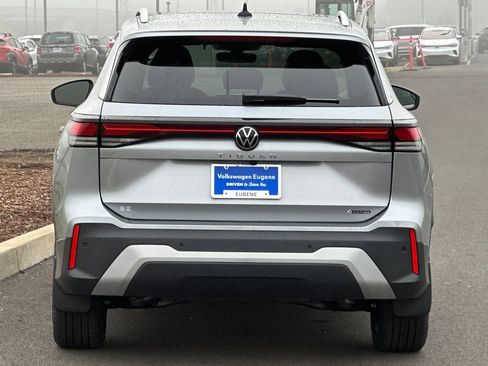 New 2026 Volkswagen Tiguan SE AWD/4WD image 4