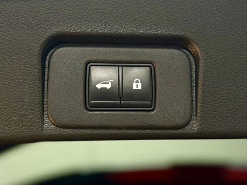 Used 2021 Nissan Rogue Platinum AWD/4WD image 39
