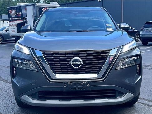 Used 2023 Nissan Rogue SV AWD/4WD image 2