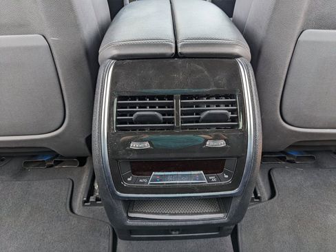 Used 2023 BMW X5 xDrive45e image 39