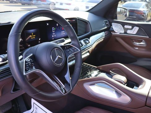 Used 2024 Mercedes-Benz GLE 450 4MATIC image 10