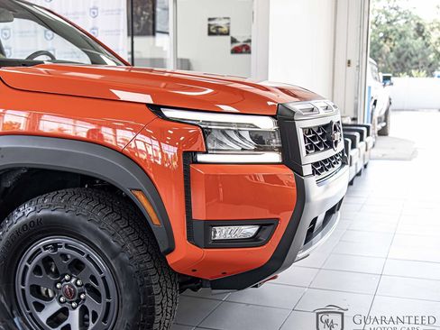 Used 2025 Nissan Frontier PRO-4X w/ Interior Protection Package AWD/4WD image 4