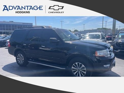 Used 2017 Ford Expedition XLT w/ Equipment Group 202A AWD/4WD image 1