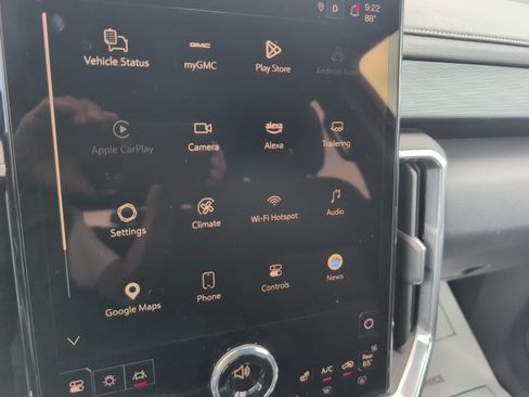 Used 2025 GMC Acadia Elevation FWD image 33