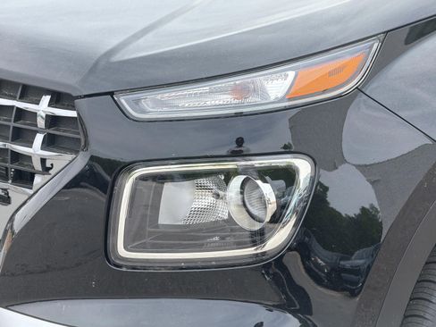 New 2026 Hyundai Venue SEL FWD image 32