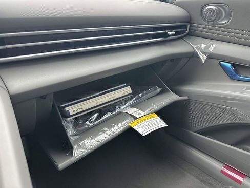 New 2026 Hyundai Elantra SEL Sport Premium FWD image 17