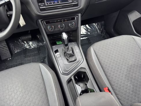 Used 2021 Volkswagen Tiguan S FWD image 32