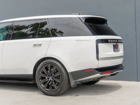 Used 2024 Land Rover Range Rover Long Wheelbase Autobiography AWD/4WD image 26