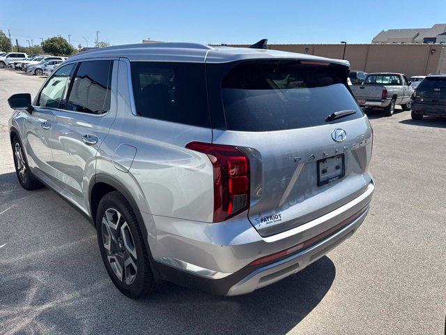 Used 2024 Hyundai Palisade Limited FWD image 4
