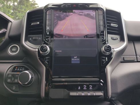 New 2026 RAM 1500 4x4 Crew Cab image 19