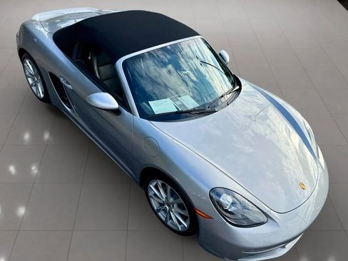 Used 2019 Porsche 718 Boxster image 23