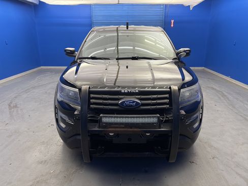 Used 2017 Ford Explorer 4WD Police Interceptor image 3