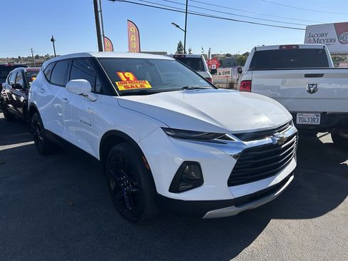 Used 2019 Chevrolet Blazer LT image 16