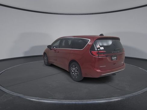 New 2027 Chrysler Pacifica Limited AWD/4WD image 11