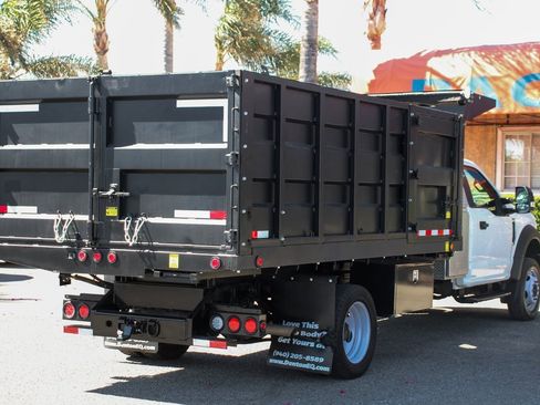 Used 2018 Ford F550 2WD Regular Cab Super Duty image 13