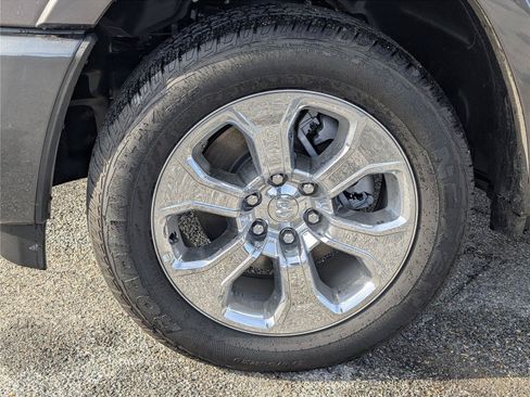 New 2026 RAM 1500 Big Horn AWD/4WD image 9