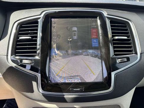 Used 2023 Volvo XC90 B6 Ultimate AWD/4WD image 27