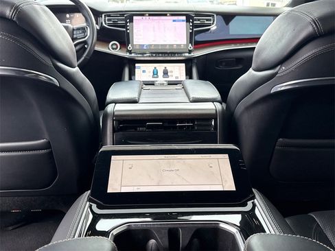 Used 2022 Jeep Grand Wagoneer Series I image 17