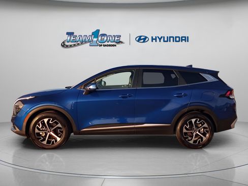 Used 2024 Kia Sportage EX image 6