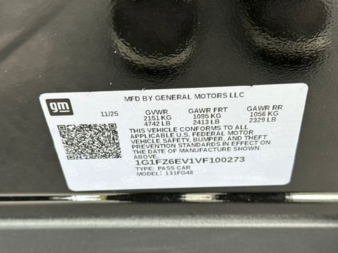 New 2027 Chevrolet Bolt RS w/ Technology Package FWD image 27