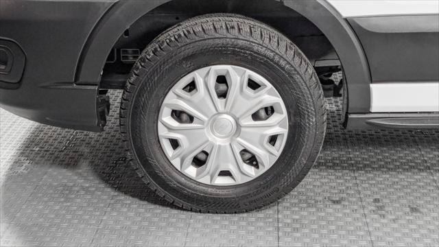 Used 2023 Ford E-Transit Medium Roof RWD image 30