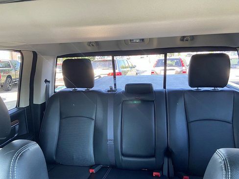 Used 2017 RAM 1500 Laramie image 33