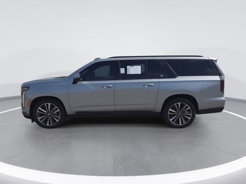Certified 2026 Cadillac Escalade ESV Sport w/ Touring Package AWD/4WD image 6