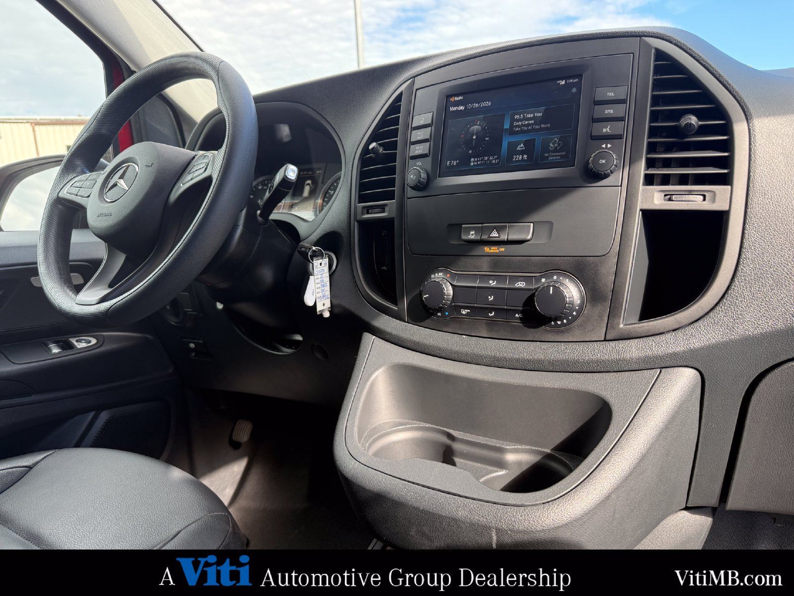Certified 2023 Mercedes-Benz Metris image 2