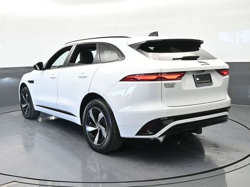 Used 2024 Jaguar F-PACE R-Dynamic S image 4