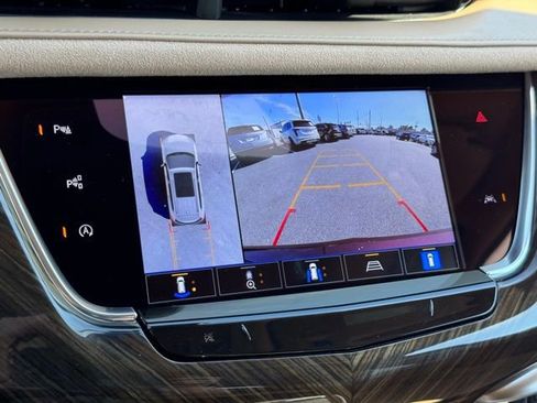Certified 2023 Cadillac XT6 Premium Luxury w/ Platinum Package image 33