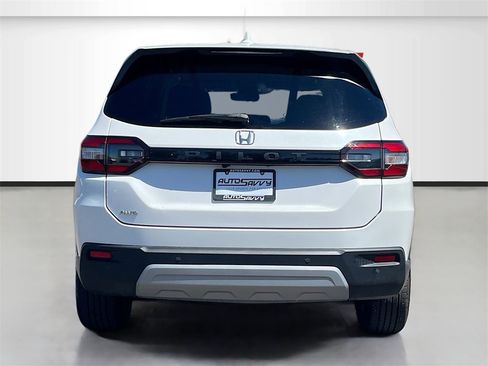 Used 2024 Honda Pilot EX-L image 6