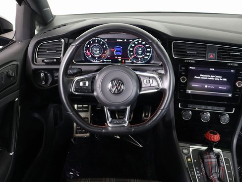 Used 2017 Volkswagen GTI Sport image 30