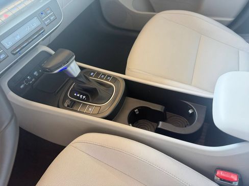 Used 2026 Hyundai Kona SEL Sport FWD image 42