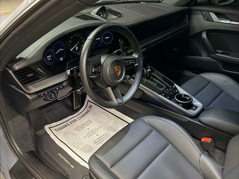 Used 2024 Porsche 911 Carrera 4S AWD/4WD image 2