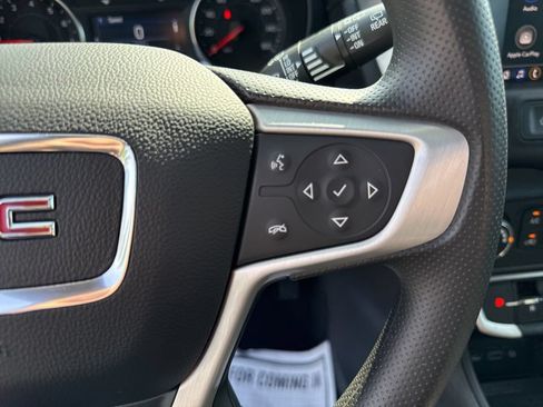 Used 2024 GMC Terrain SLE AWD/4WD image 27