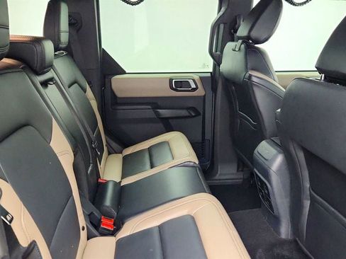 Used 2024 Ford Bronco Wildtrak image 22