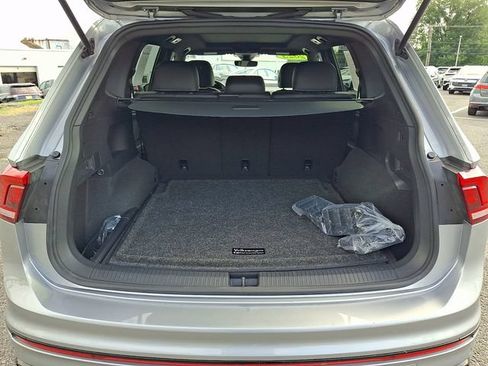 Used 2023 Volkswagen Tiguan SE R-Line AWD/4WD image 29