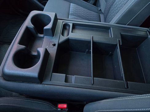 Used 2022 Nissan Titan S w/ S Utility Package image 18