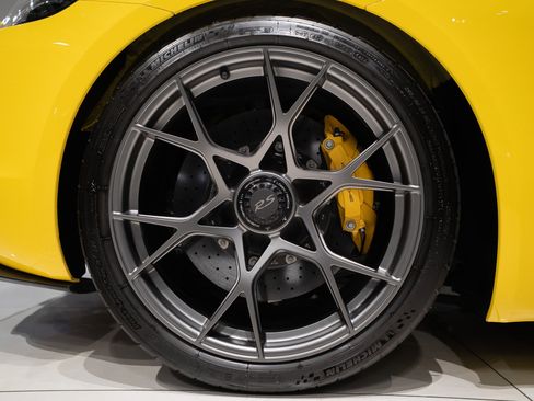 Used 2024 Porsche 718 Cayman GT4 RS RWD image 43