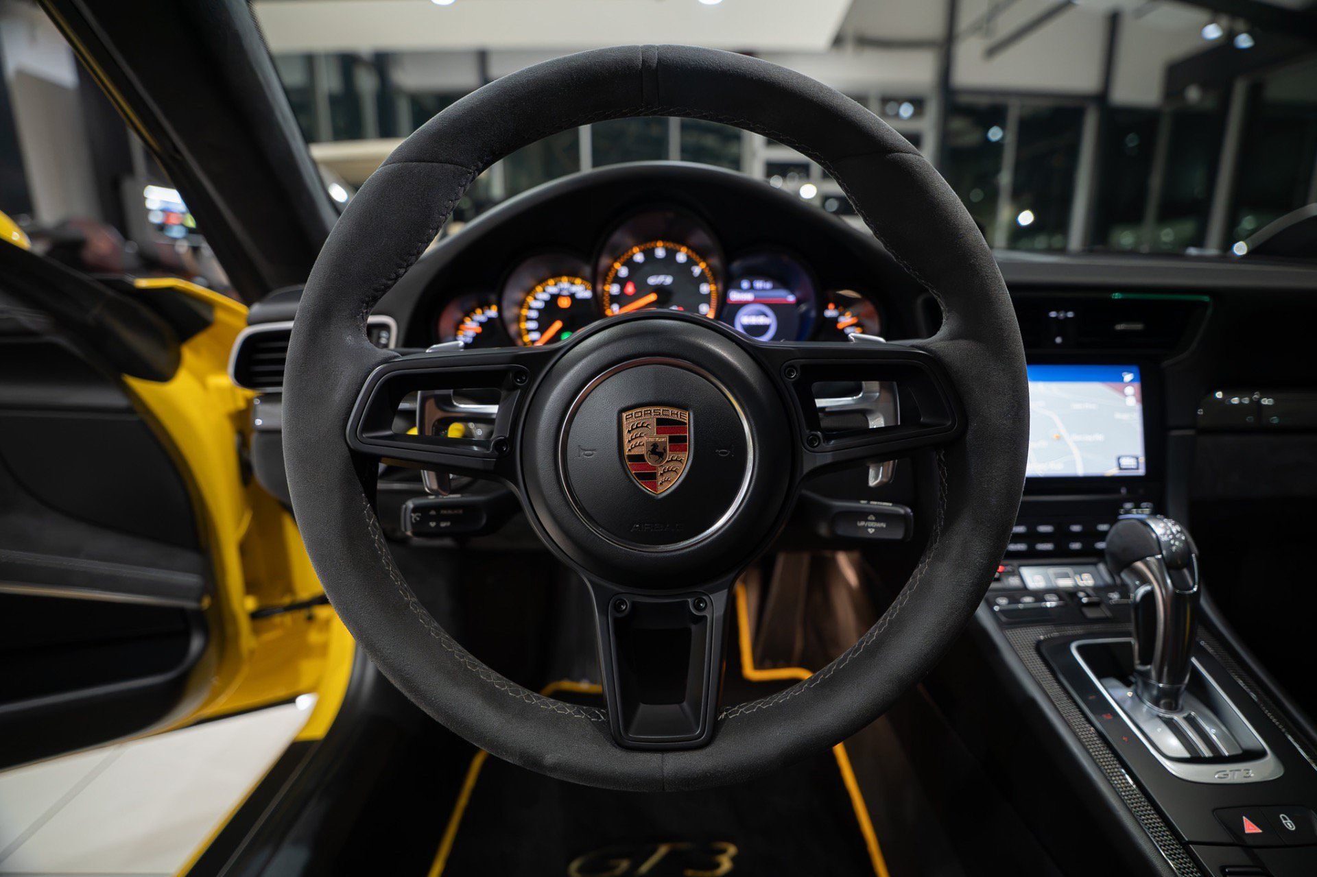 Used 2018 Porsche 911 GT3 RWD image 13