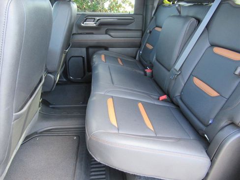 Used 2024 GMC Sierra 2500 AT4 w/ AT4 Premium Plus Package image 31