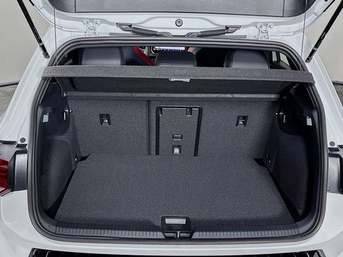 New 2025 Volkswagen GTI SE image 22