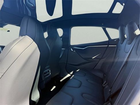 Used 2017 Tesla Model S 100D image 19