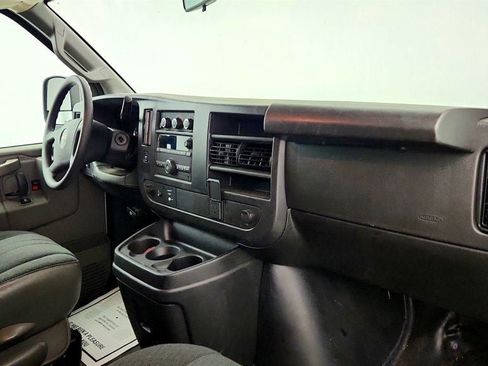 Used 2025 GMC Savana 2500 w/ Driver Convenience Package RWD image 25